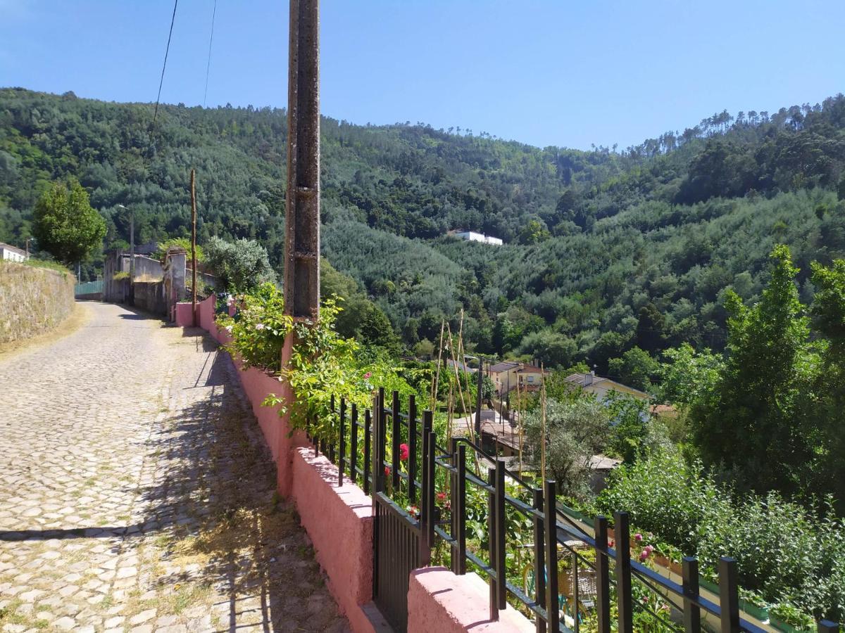 Casa Da Rota Dos Moinhos Apartment Lousa  Ngoại thất bức ảnh